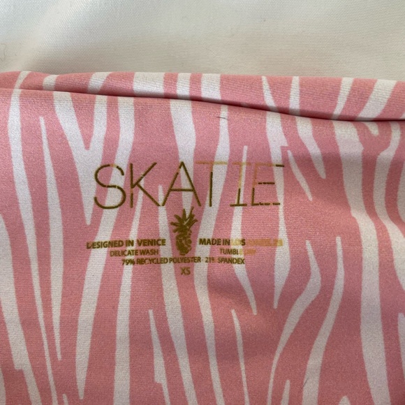LAST CHANCE‼️ Skatie Pink Zebra Print Swimwear - Picture 3 of 4